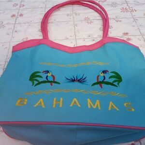 Bahamas Blue Sealife Birds Women's Multicolored Sh